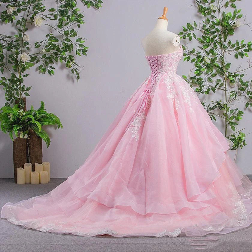 Sweet and noble A-line princess dance dress adorned with sheer gauze for fans