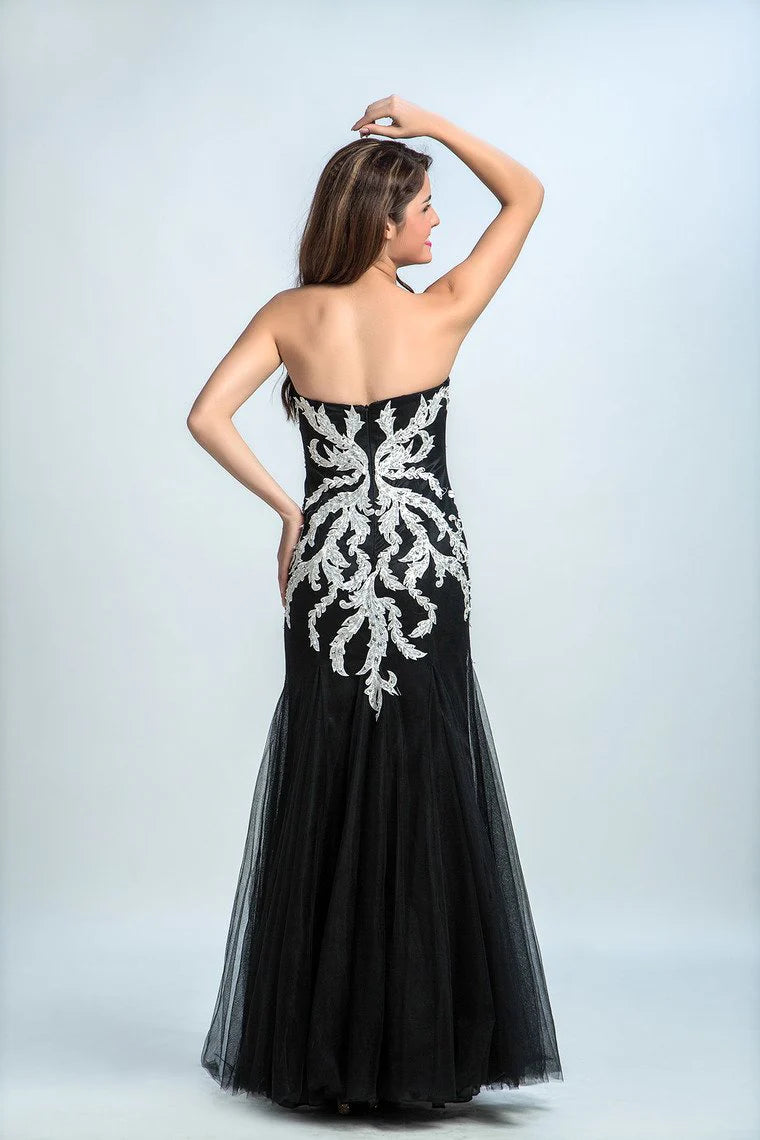Sweetheart cocktail party formal attire fish tail sheer and ground length with stickers