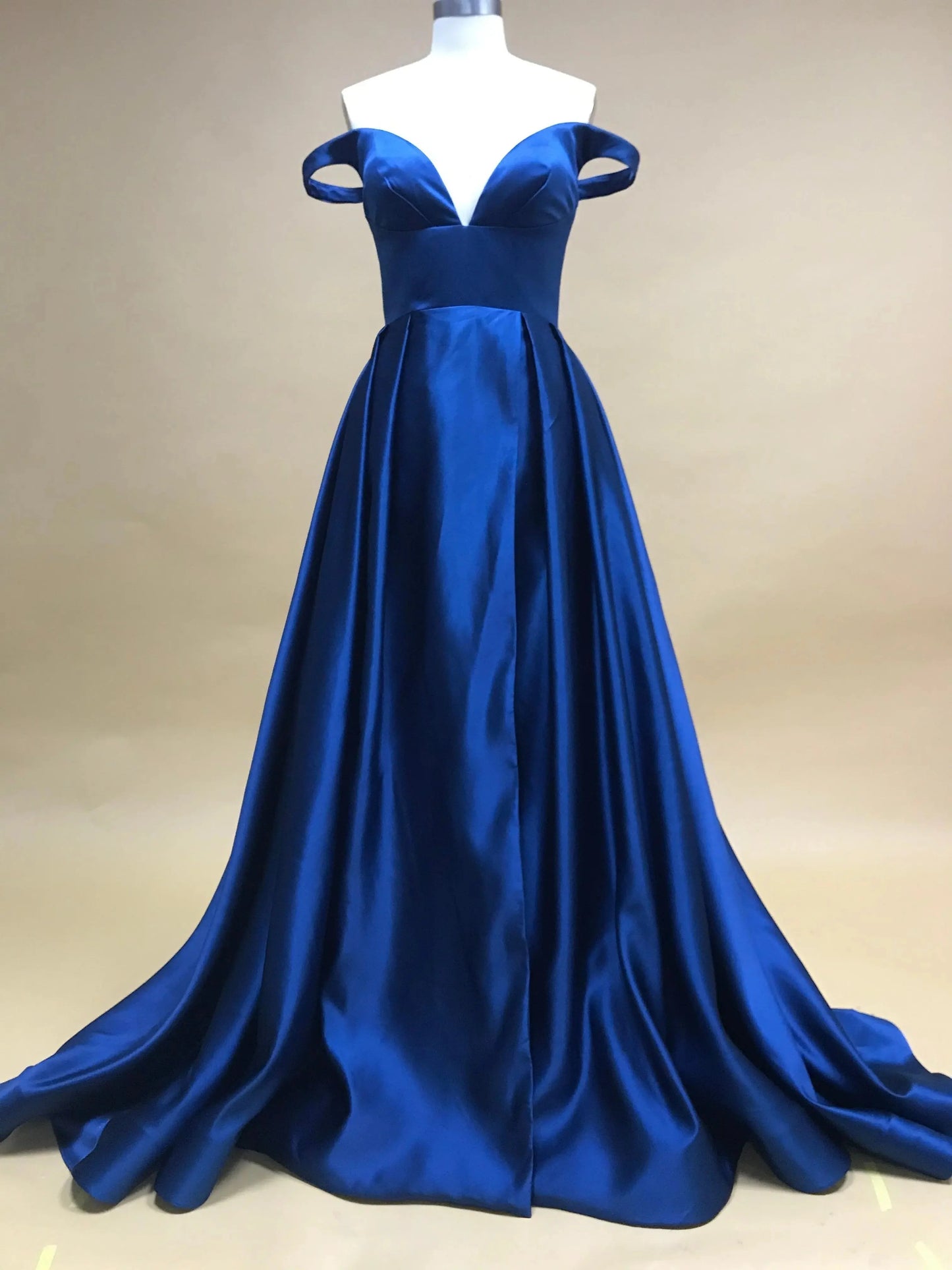 Sexy elegant slit sweetheart off-the-shoulder satin dress