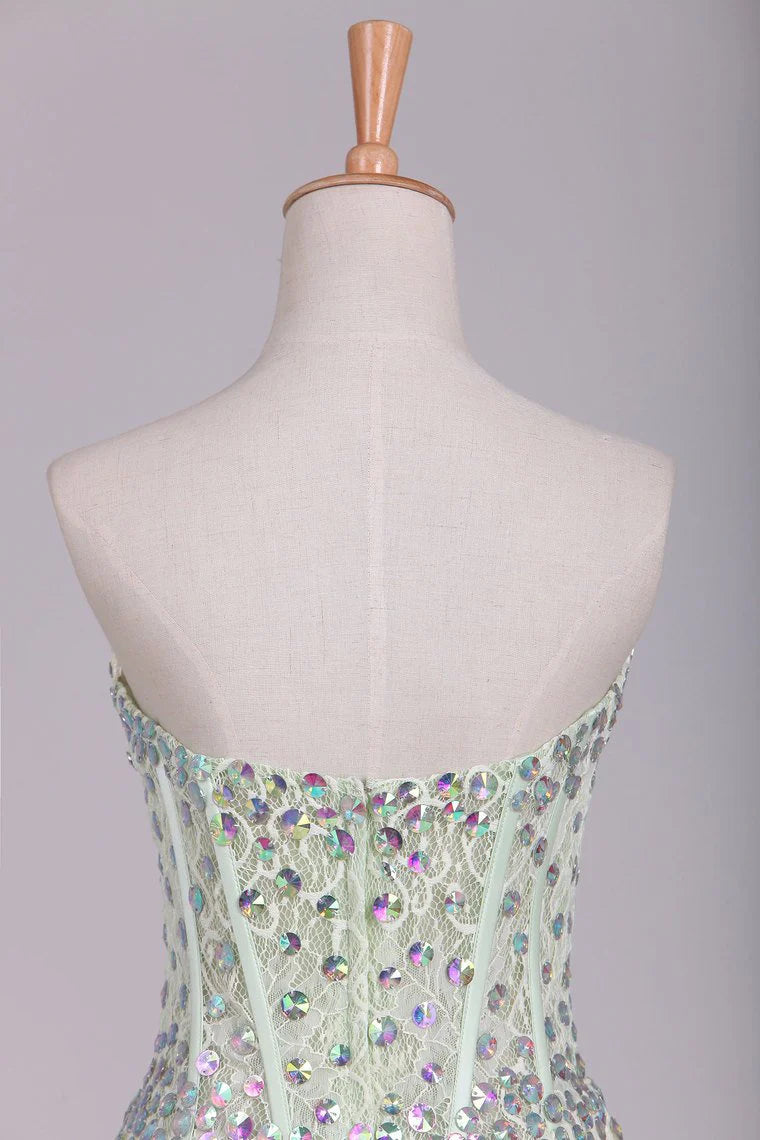 Noble lace sweetheart dress with rhinestones inlaid standing collar party dress