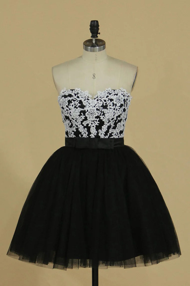 Sweet white sticker slim fit dress with satin ribbon short sheer skirt