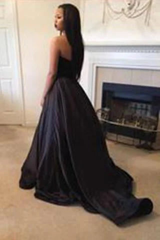 Selling classically classy sweetheart floor-length evening dress in elegant high color