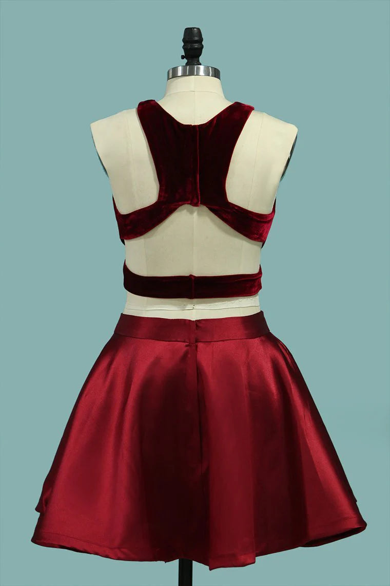 Two piece V-neck beautiful A-line strapless dress with satin pattern