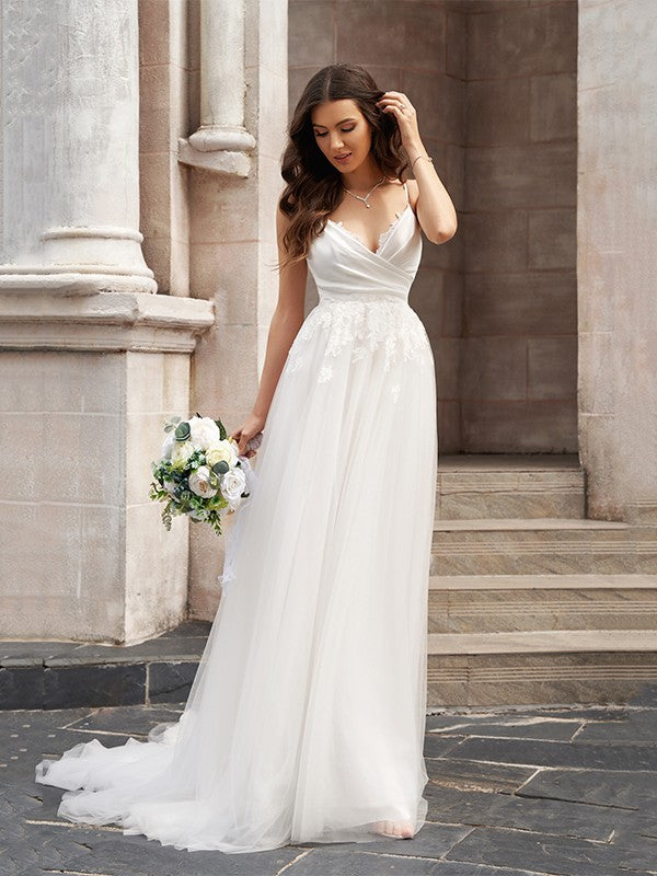 A-line Princess Style V-Neck Tulle Sleeveless Applique Large hem Chest length Wedding Dress
