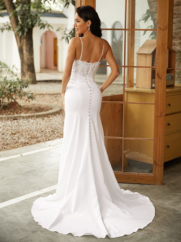 Standing neck elastic crepe silk lace V-neck sleeveless large hem chest length wedding dress