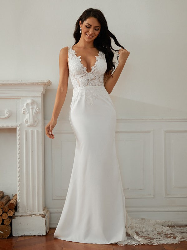 Slim fit straight tube elastic crepe lace V-neck sleeveless brush tail wedding dress