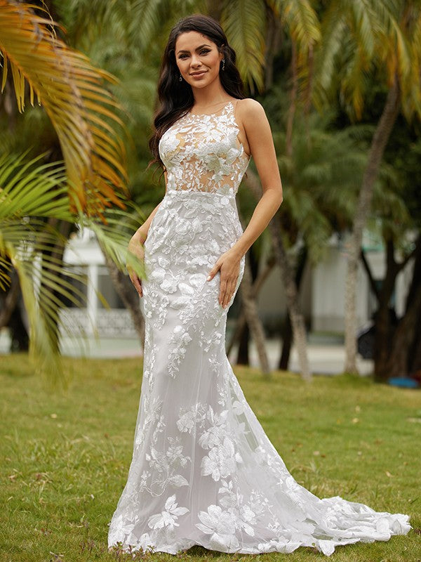 Hollow column lace spoon shaped sleeveless large hem strapless wedding dress