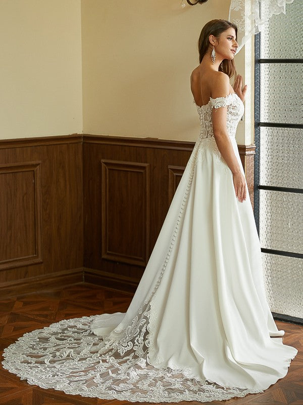 A-shaped Noble Princess Style Elastic Lace Off the Shoulder Short sleeved Palace Tail Wedding Dress