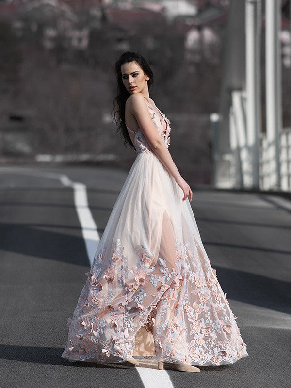 Elegant Princess Tulle Floor mopping V-neck Sleeveless Applique Dress