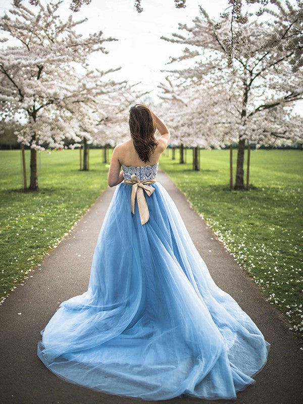 Elegant bow sleeveless sheer backless dress