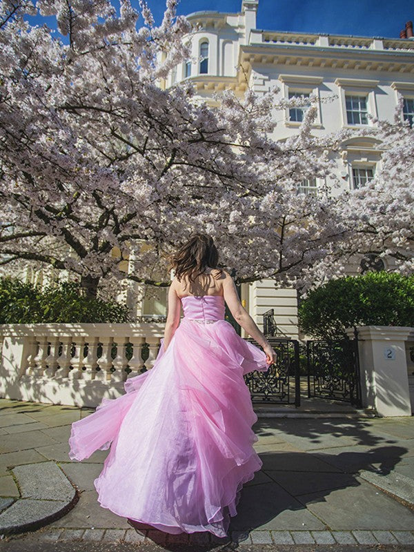 Sexy and elegant beaded floor mop sleeveless dress