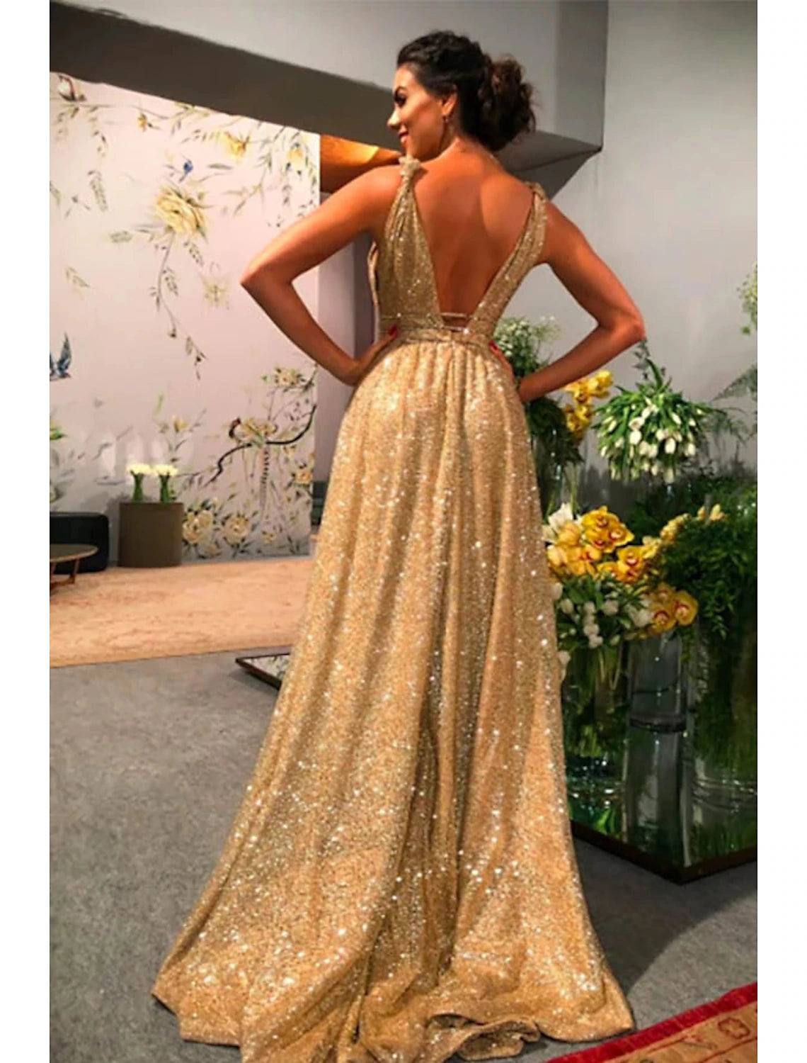 A-shaped ball sparkling formal dress formal dinner broomstick tail sleeveless thin shoulder strap elastic satin backless rhinestone