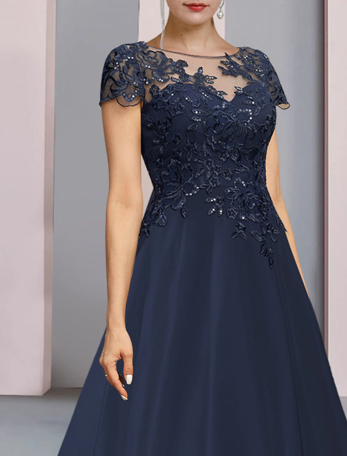A-shaped Bride Mom Dress Formal Wedding Elegant and Noble Party Low Round Neck Sweeper/Brush Tail Satin Lace Short Sleeves with Sequin Stickers