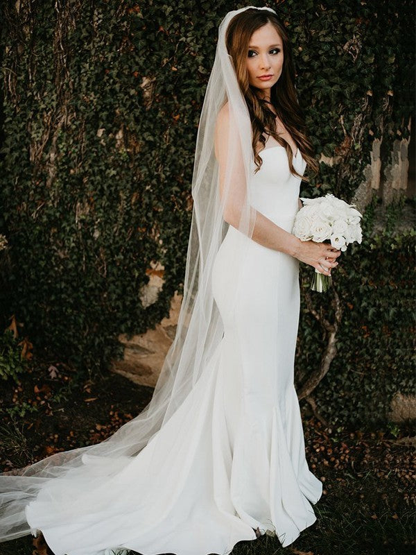 Sweet Sleeveless/Brushed Skirt Wedding Satin Wedding Dress