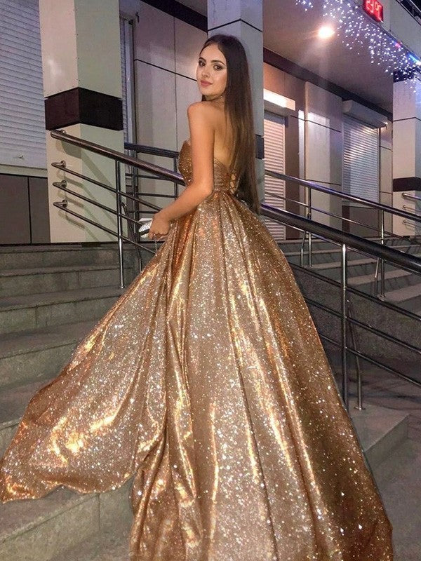 Elegant sleeveless sexy strapless dress
