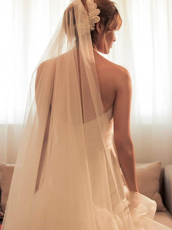 Sweet and Elegant Beaded Sweetheart Sleeveless Brush Train Wedding Dress