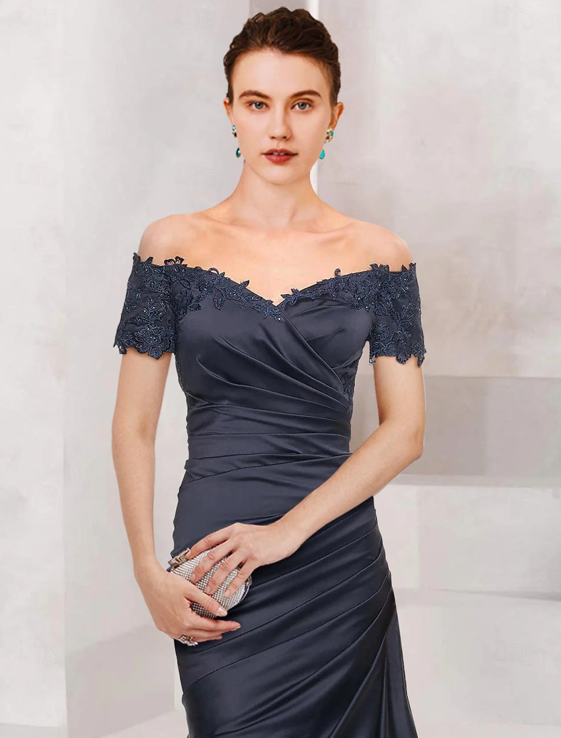 Mermaid Loudspeaker Bride Mom Dress Vintage High Grade Off Shoulder V-Neck To Floor Length Satin Short Sleeves Lace Ruffles