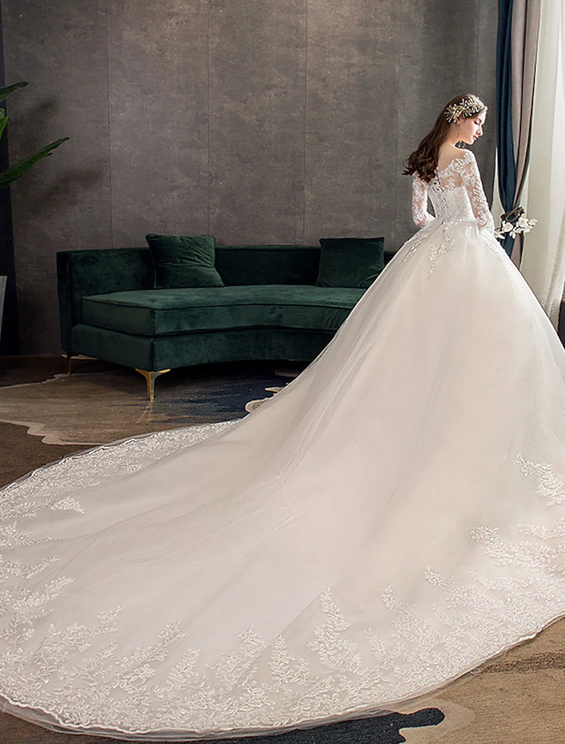 Engagement formal wedding ball dress Phantom collar long sleeved lace bridal dress with pleated stickers