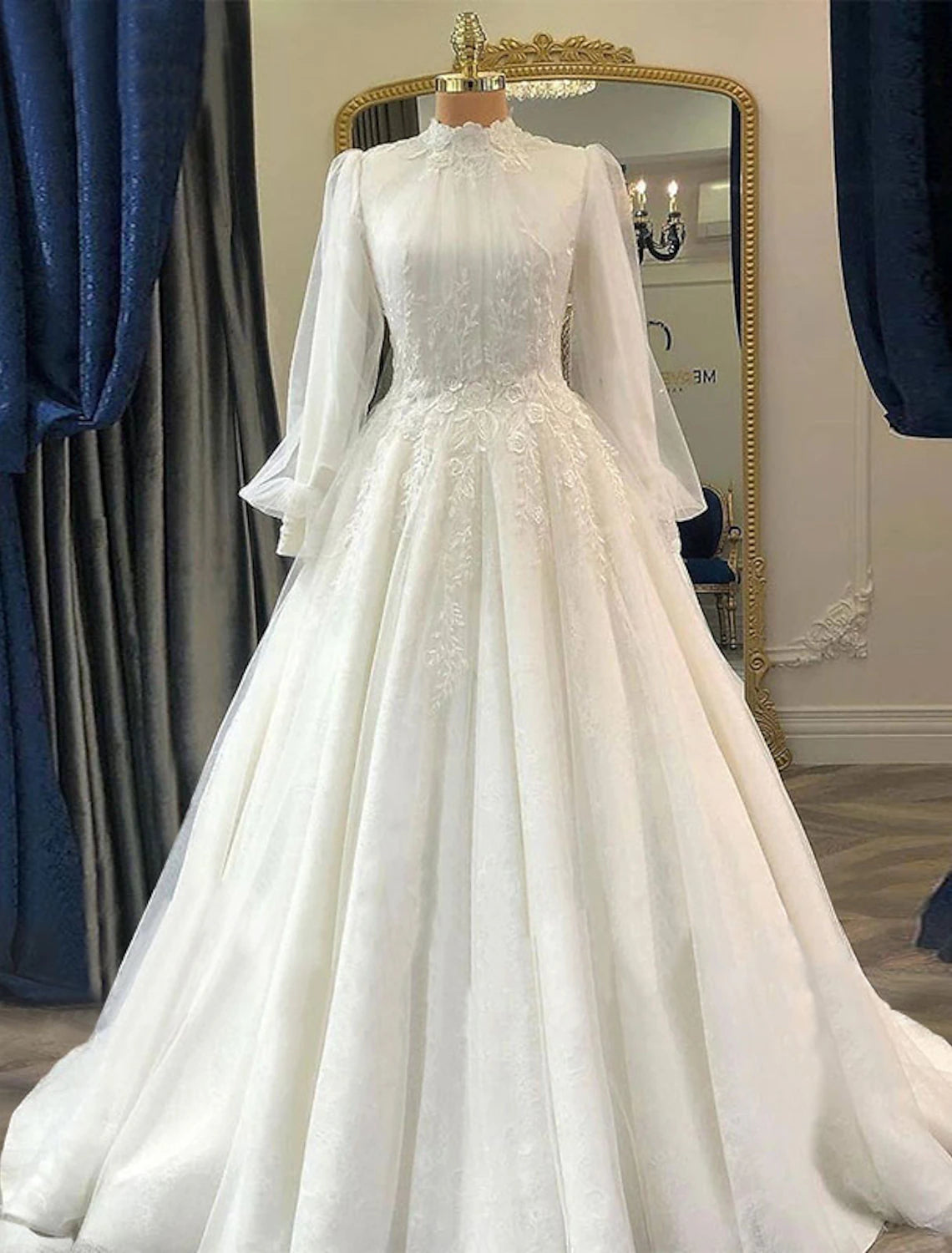 Engagement Vintage Elegant Formal Wedding Ball Dress High Neck Long sleeved Palace Tailed Bridal Dress with Folded Appliques