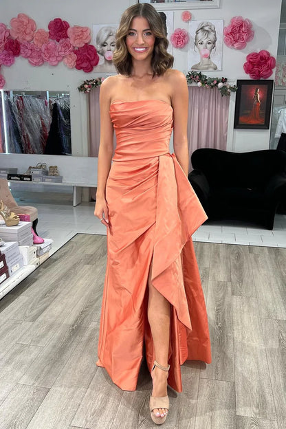 Minimalist Strapless Ruched Maxi Dress with Attached Train ﻿