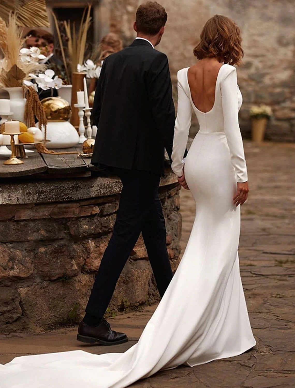 Reception Open Back Royal Style Simple Wedding Dresses Mermaid Trumpet Square Neck Long Sleeve Court Train Satin Bridal Gowns With Solid Color