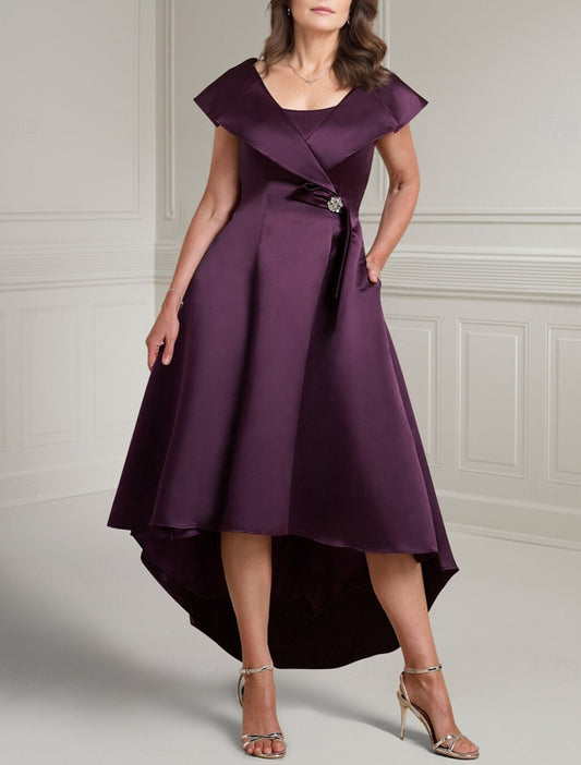 A-Line Mother of the Bride Dress Elegant Vintage V Neck Asymmetrical Satin Short Sleeve with