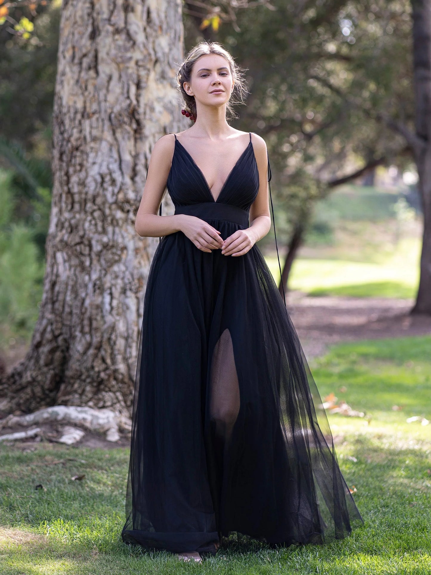 OKBBN deep V-neck chiffon trailing ball gown