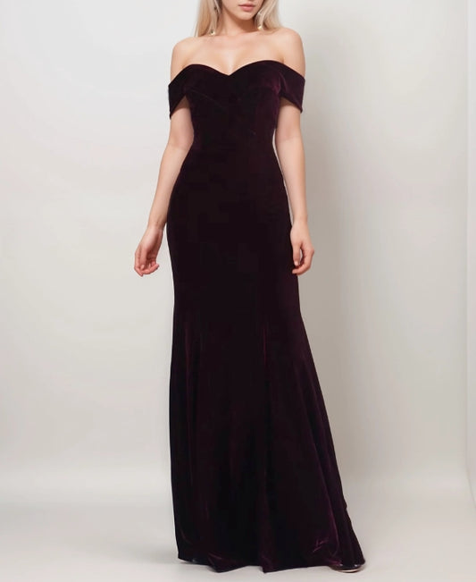 Classic Off-the-shoulder fit and flare Sheath Velvet Prom Dress