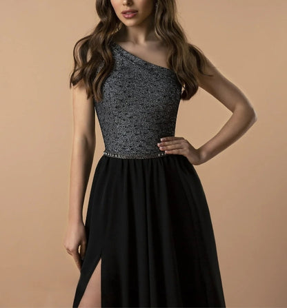 Elegant Gothic Black Evening Gown with Sequin Embellishment and High Slit  Black Formal Dresses
