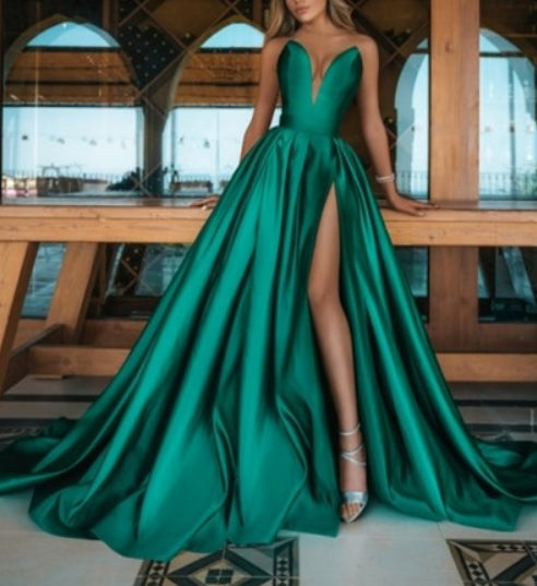 Emerald Green Plunging Sweetheart Split Front Long Satin Evening Dresses