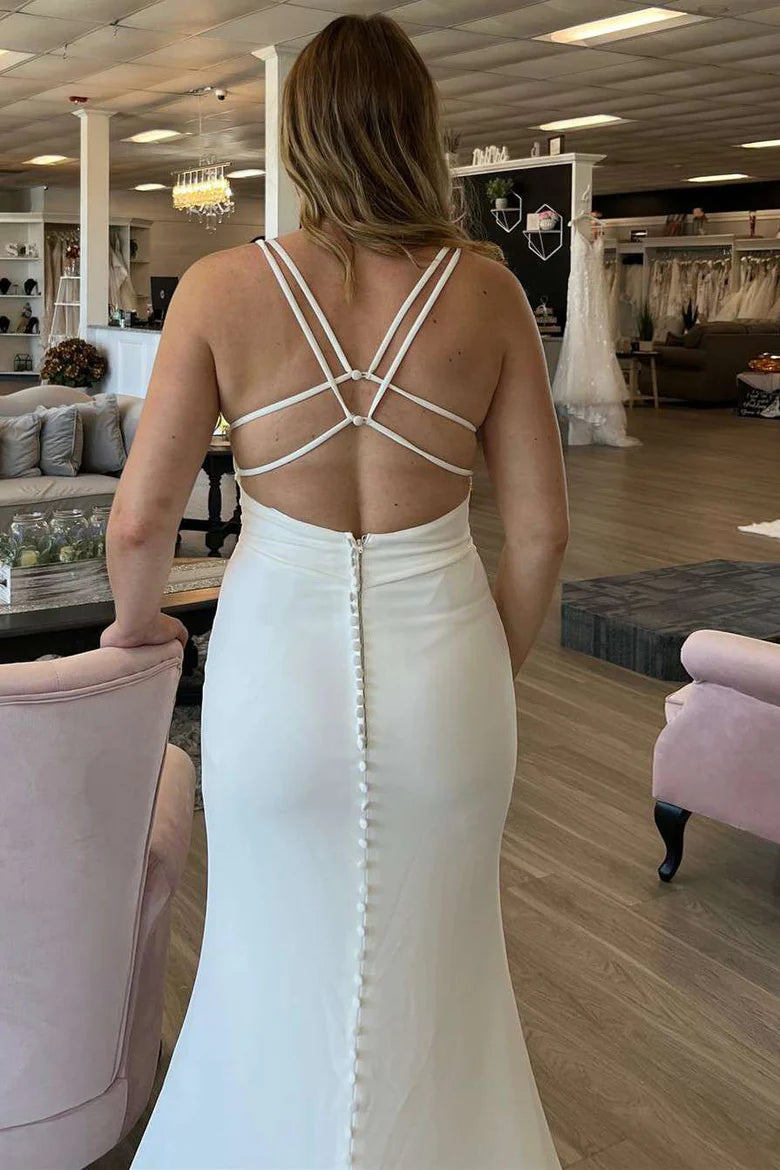 Plunge V Lace-Up Back Mermaid Long Wedding Dress