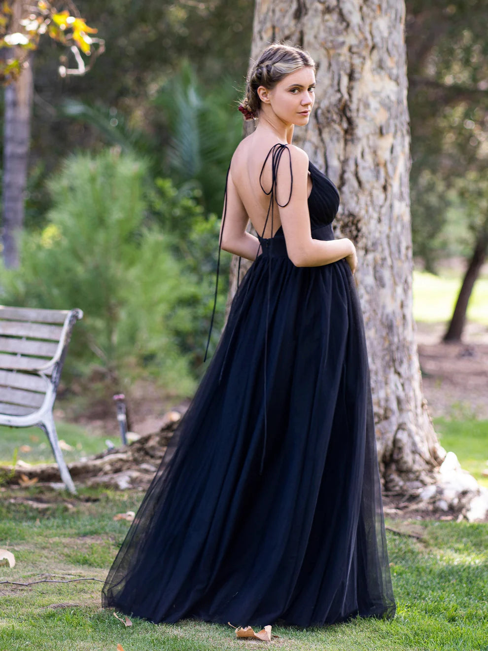 OKBBN deep V-neck chiffon trailing ball gown