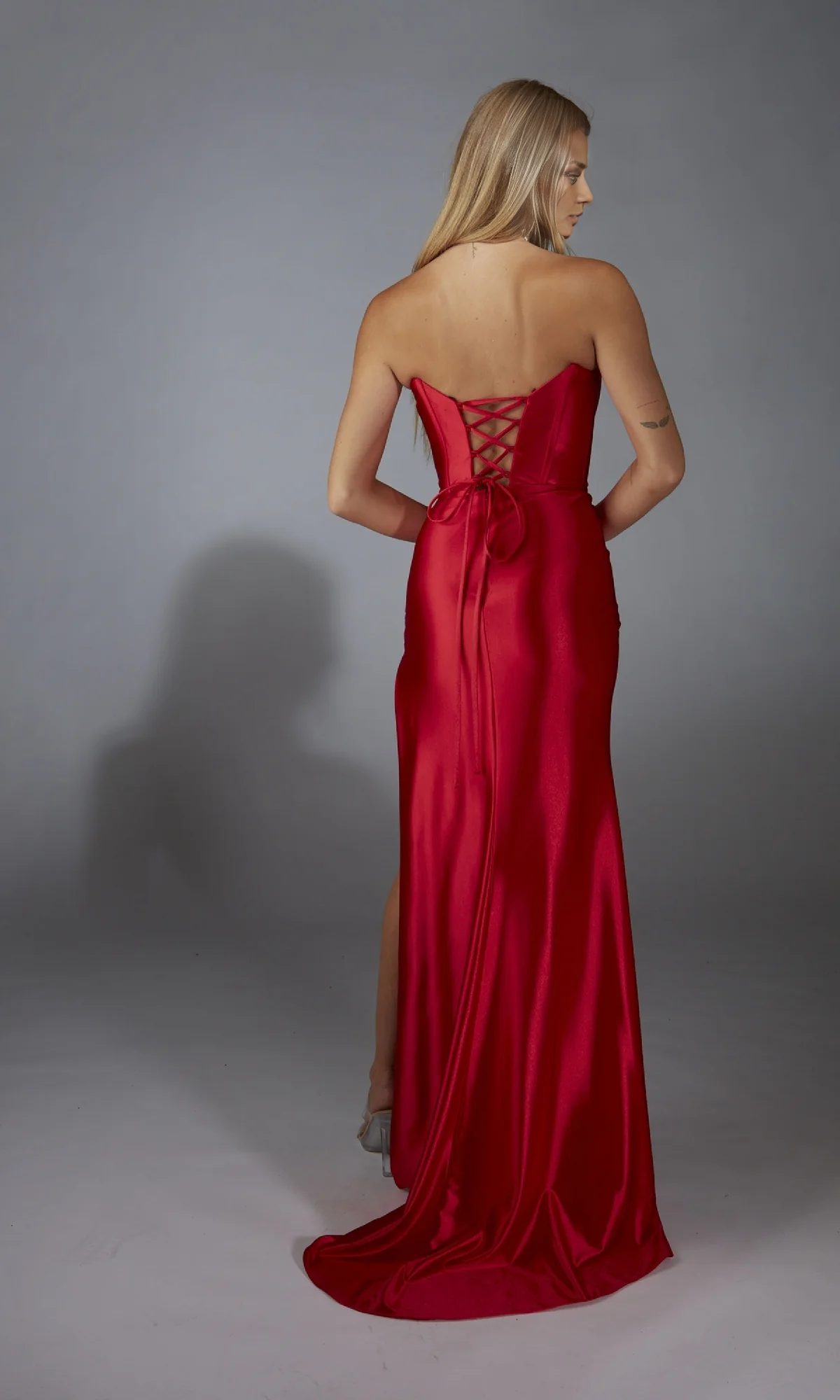 OKBBN's charming strapless tight corset ball dress