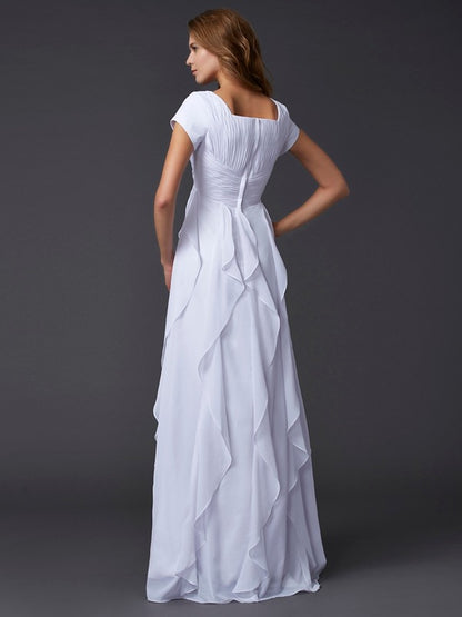 Elegant cylindrical square short sleeved ruffled edge long chiffon dress