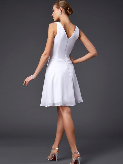 Elegant Princess V-neck Sleeveless Pleated Short Chiffon Bridesmaid Dress