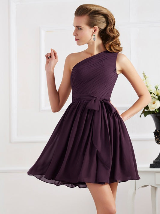 A-line Elegant Princess Pleated Open Shoulder Sleeveless Chiffon Short Bridesmaid Dress