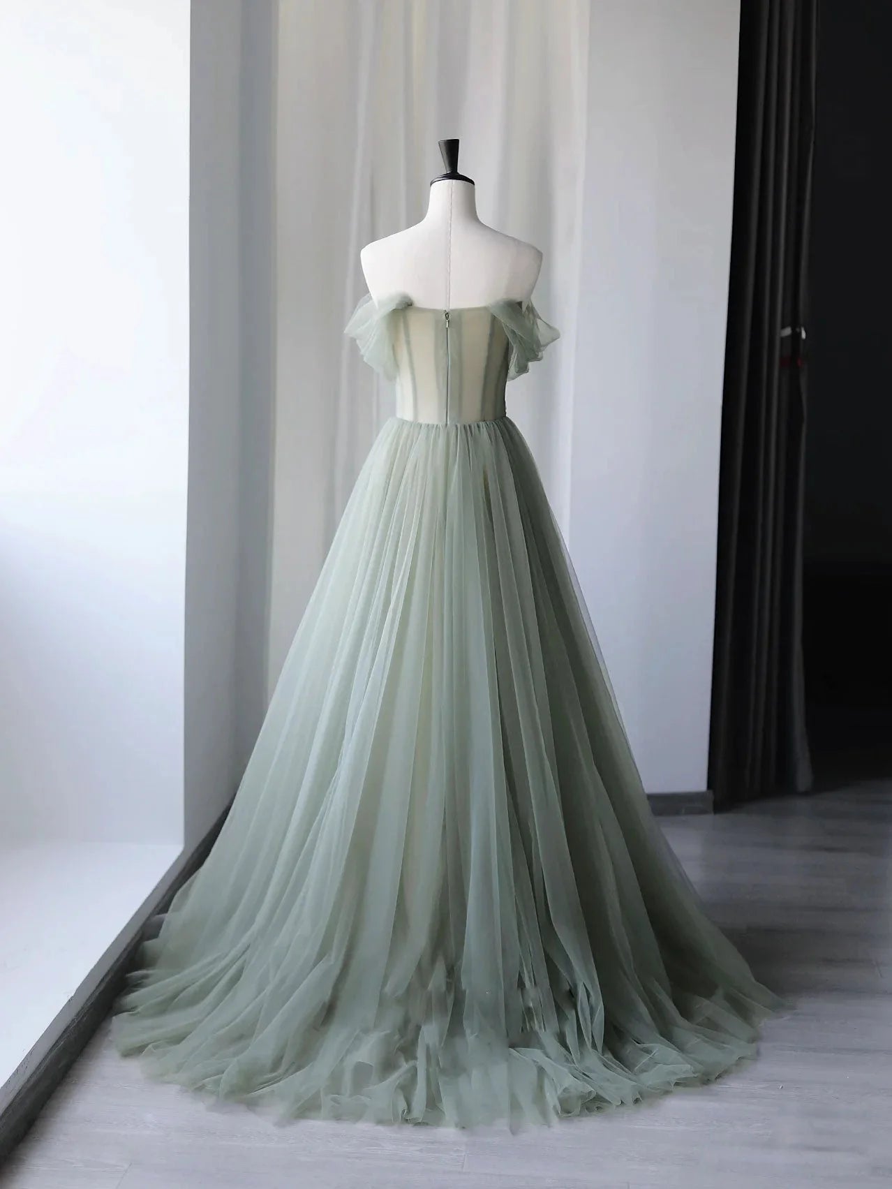 A-Line Tulle Green Long Prom Dress Green Tulle Formal Dress with Sequin