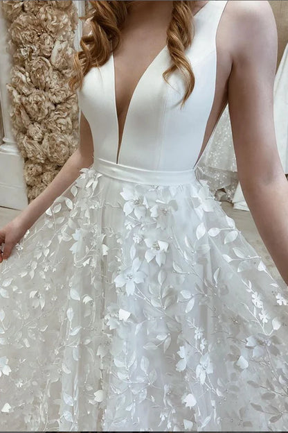 V-Neck Sleeveless 3D Flowers Backless Wedding Dress