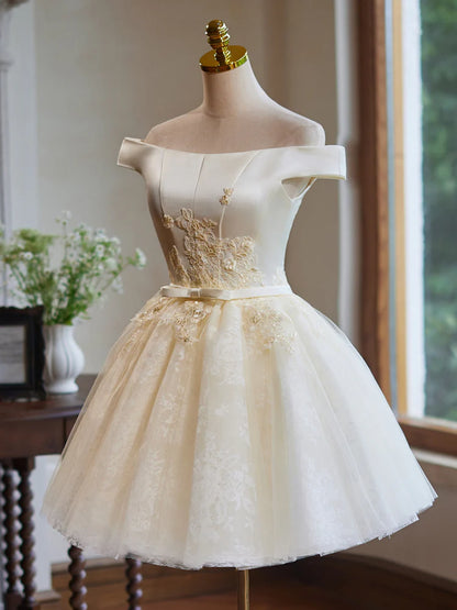A-Line Off Shoulder Tulle Lace Short Champagne Homecoming Dress