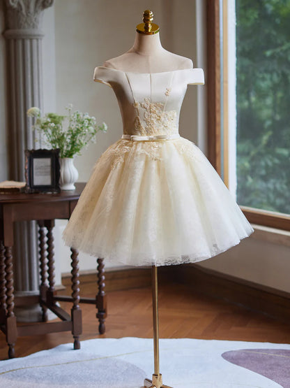 A-Line Off Shoulder Tulle Lace Short Champagne Homecoming Dress