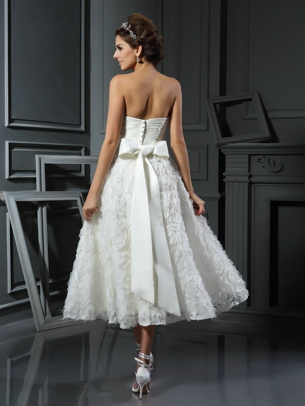 A-line Princess Heart Bow Sleeveless Elegant Short Lace Wedding Dress
