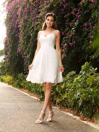 A-shaped Princess Fine Shoulder Strap Applique Sleeveless Elegant Short Lace Wedding Dress
