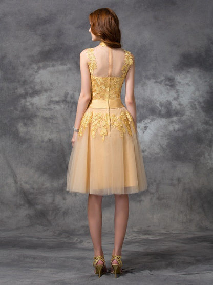 A-line Elegant Princess Style Applique Sleeveless Short Lace Cocktail Dress