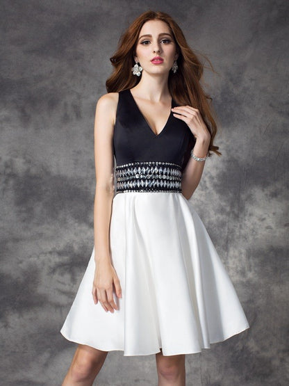 Sweet Princess V-neck Rhinestone Sleeveless Satin Short Dress