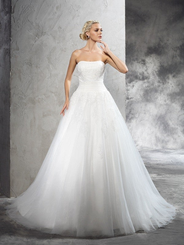 Sexy strapless decal sleeveless long satin wedding dress