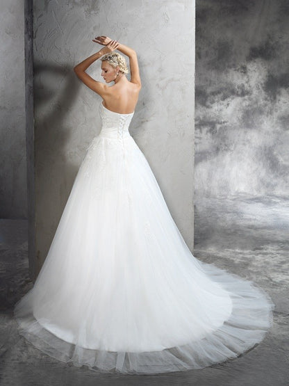 Sexy strapless decal sleeveless long satin wedding dress