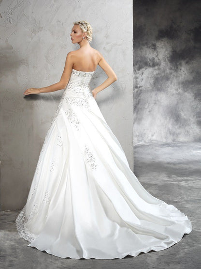 Sexy strapless beaded sleeveless long satin wedding dress