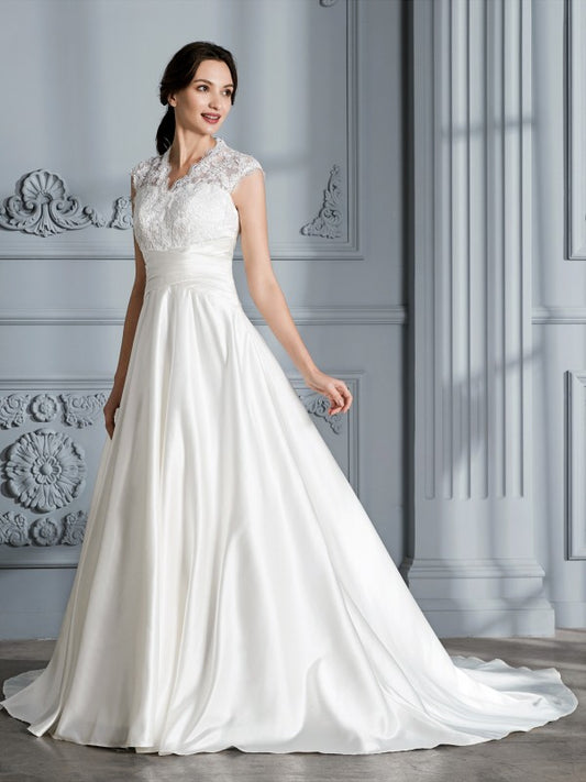 Sexy V-neck sleeveless palace skirt satin formal wedding dress