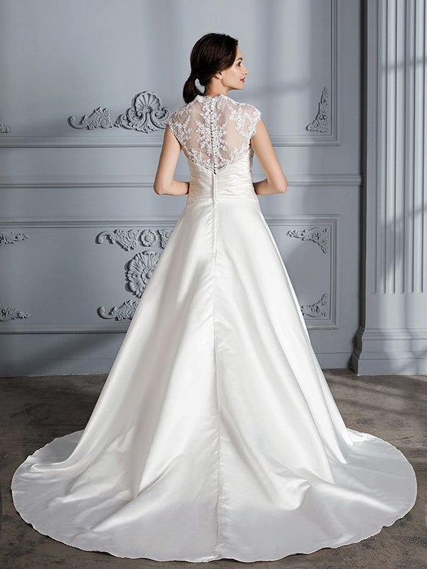 Sexy V-neck sleeveless palace skirt satin formal wedding dress