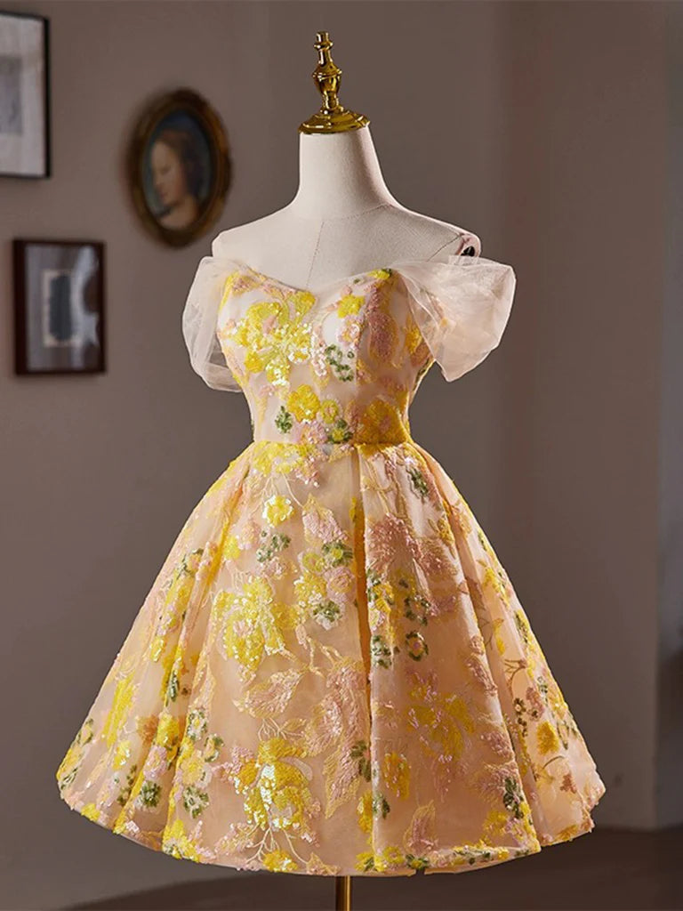 A-Line Off Shoulder Tulle Lace Short Yellow Homecoming Dress